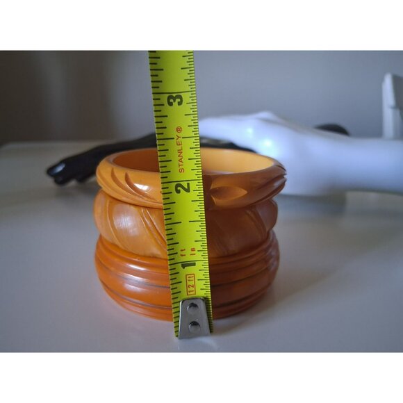 3 Vintage Bakelite Bangle Bracelets Carved Amber Butterscotch SEMICHROME TESTED - Picture 10 of 11